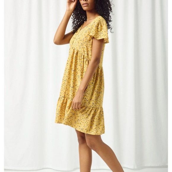 Floral Print Buttoned Dress - Picture 8 of 9